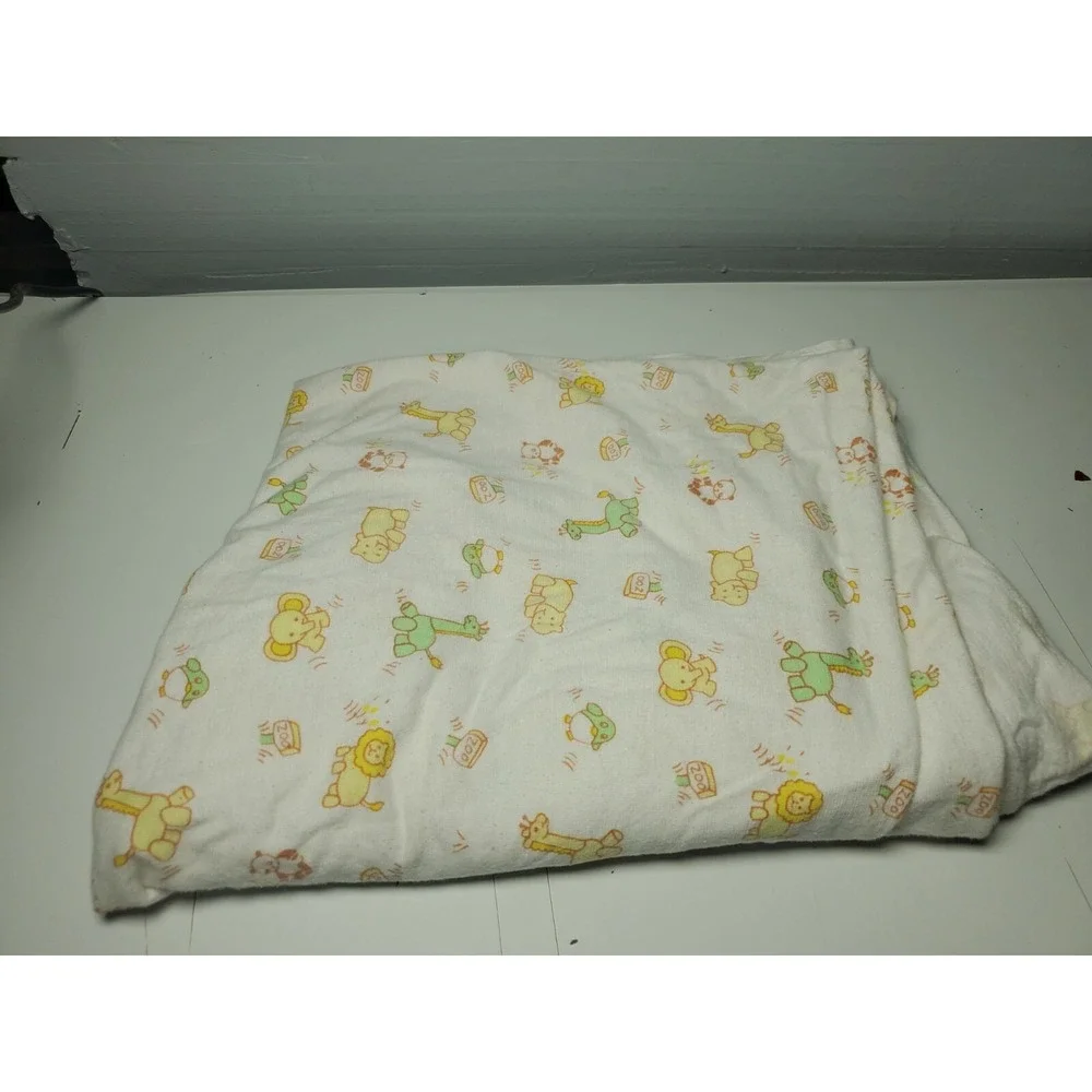 Vtg 70s Carters Cradle‎ Sheet Yellow Green Toy Trains Baby Animal USA